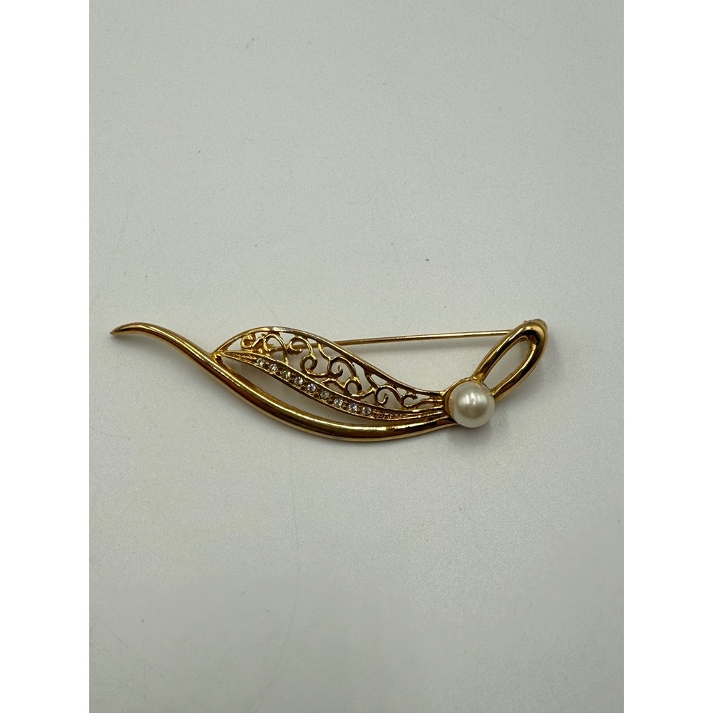 Vintage Gold Tone Filigree Leaf Brooch Faux Pearl Rhinestone Accent Pin 2.75"